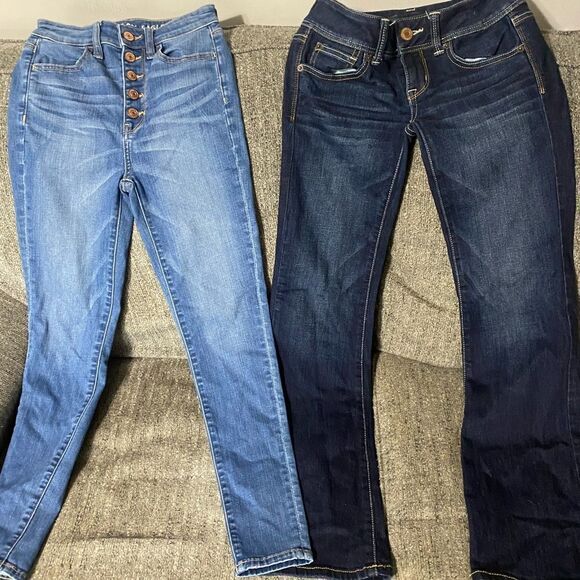 2- Pair Of American Eagle Blue Jeans - Picture 1 of 8